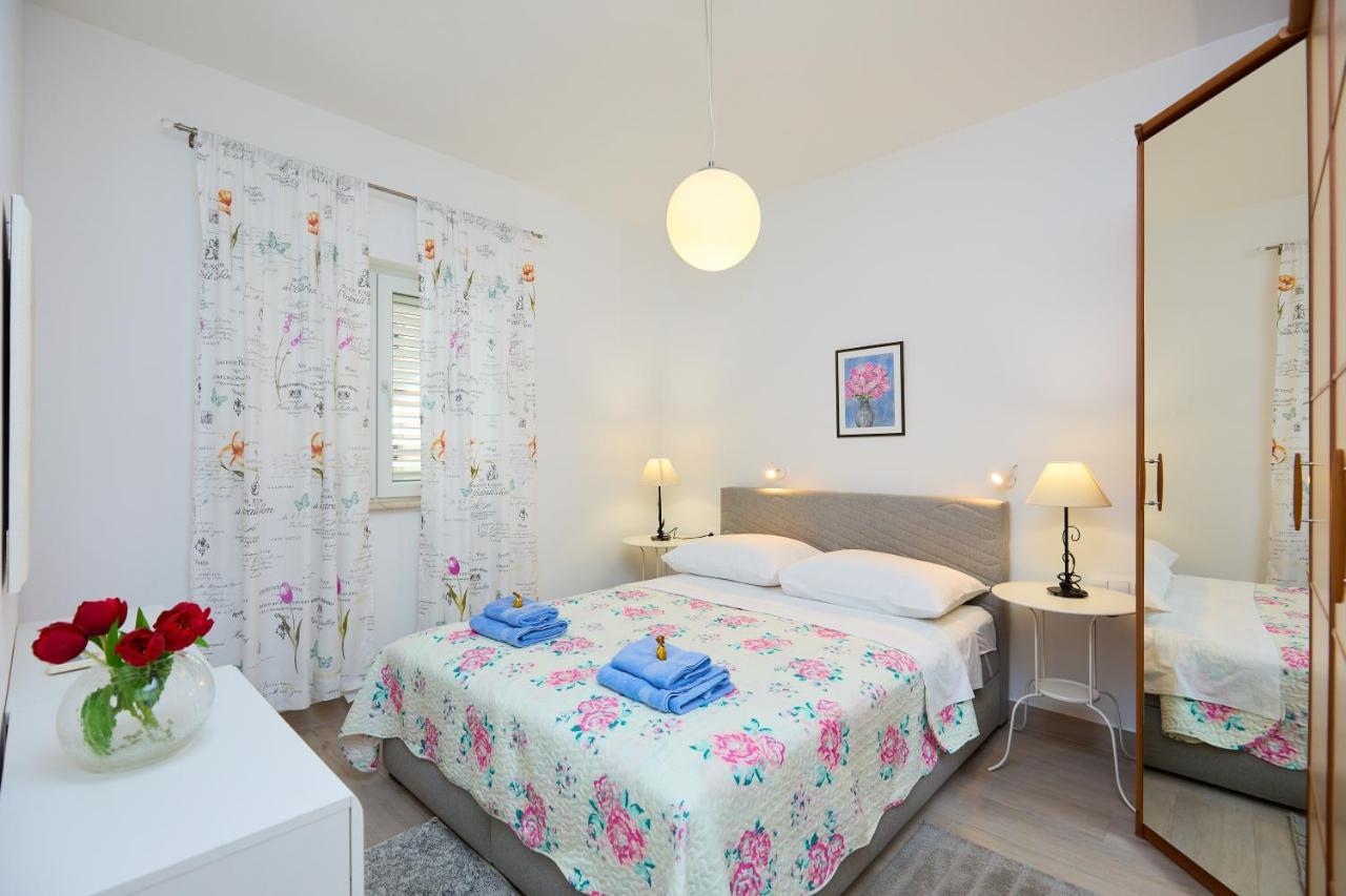 Apartment Laurus Дубровник Екстериор снимка